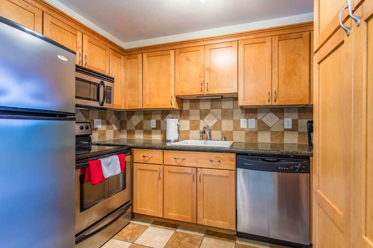 Sea View, Best Area, No Stairs, Wd, 2 Bedrooms, Jacuzzi Bath, New Carpet, Balcony, View, 825Sf Tacoma Exterior photo