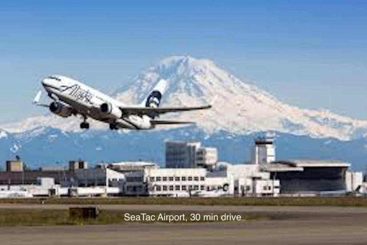 Sea View, Best Area, No Stairs, Wd, 2 Bedrooms, Jacuzzi Bath, New Carpet, Balcony, View, 825Sf Tacoma Exterior photo
